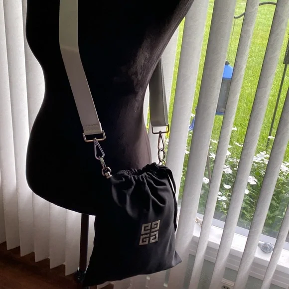 Givenchy Cosmetic Drawstring Pouch - Picture 2 of 12